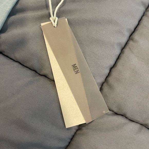 Fear of God Essentials Short-Sleeve Tee 'Sycamore’ - Picture 3 of 6